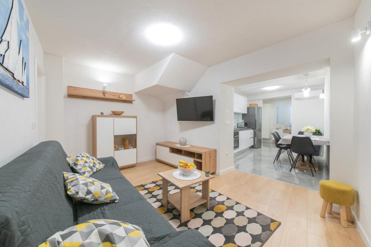 Mara Apartment